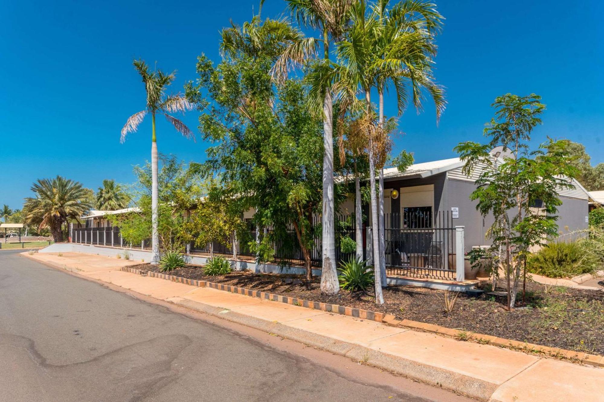 Econo Lodge Karratha Exterior photo